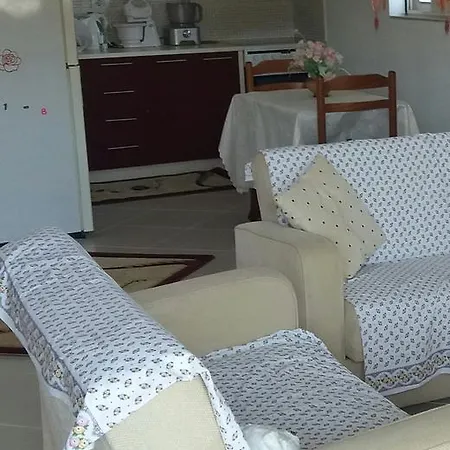 Apartment Adriatik Ruci *
