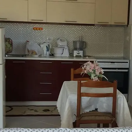 Adriatik Ruci شقة *